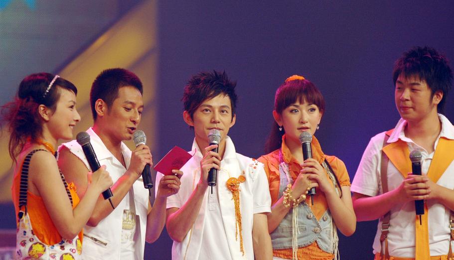 吴昕娱乐圈小说_吴昕 主持人生涯 节目转型