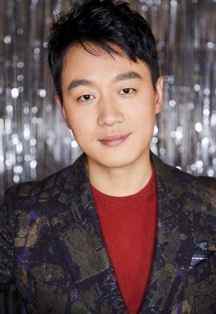 娱乐圈十大富婆_娱乐圈最有钱明星_年收入过亿的艺人