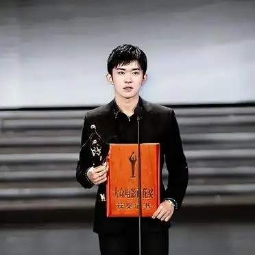 2023年热搜艺人榜单 王一博 热搜榜明星排行_内地明星热点,