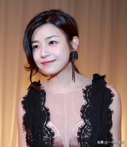 清纯玉女人设崩塌_黑料最少的当红明星女星,_董洁私生活曝光