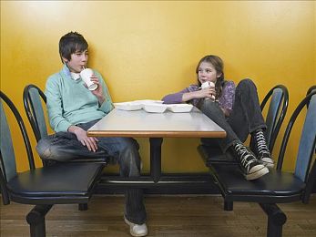 吃瓜51吃的朝阳群众｜朝阳群众瓜田大战：网络舆论风向标