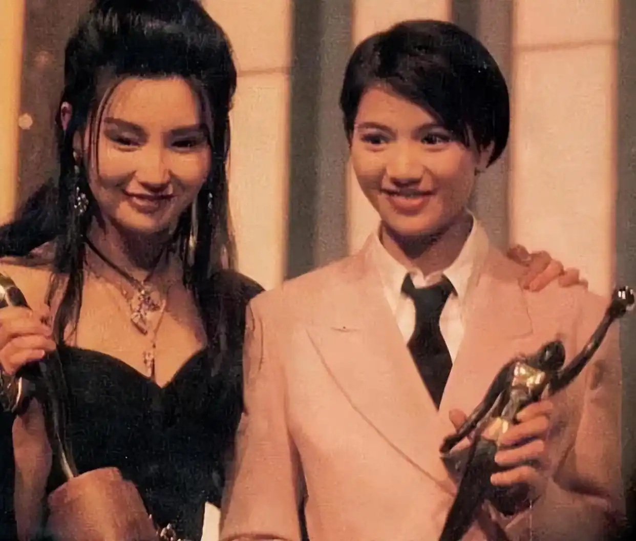 朱珠陈红袁咏仪郭晶晶景甜_娱乐圈天生富贵相女星_旺夫面相的女明星